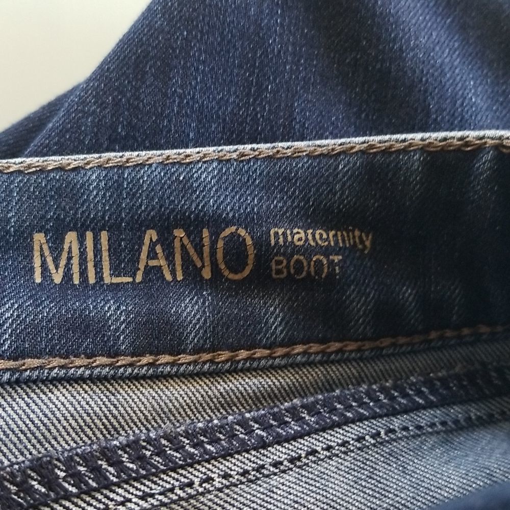DL1961 Maternity Jeans - boot cut - Picture 7 of 12